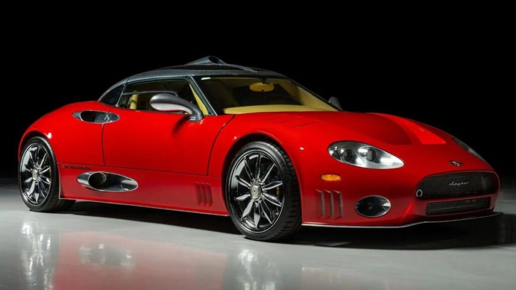 001_Spyker_C8_aukcija