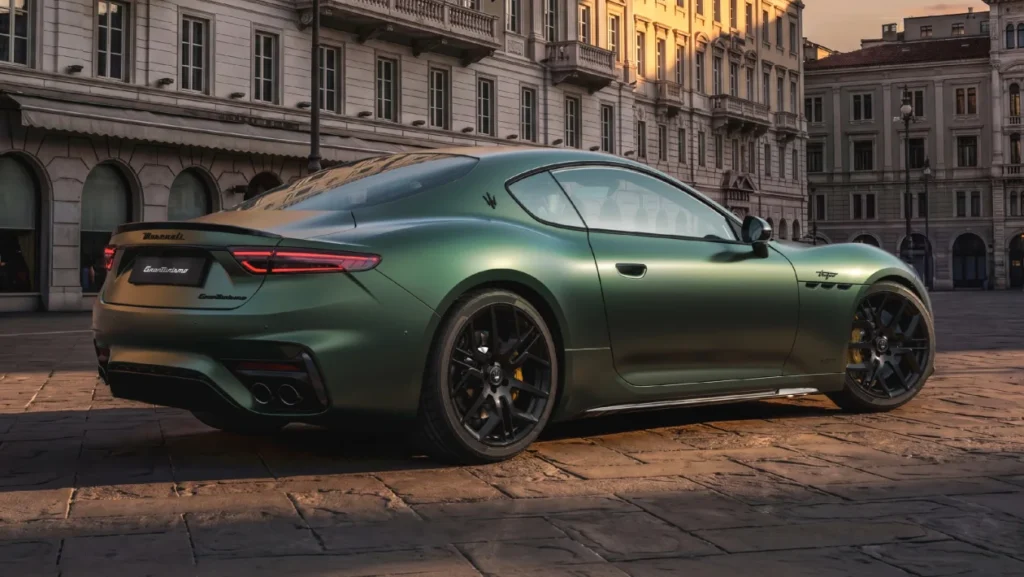 Maserati GranTurismo 02_m24fxn