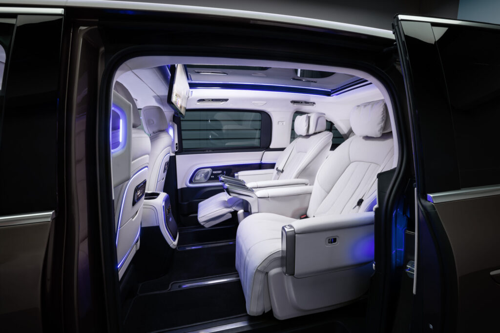 Der neue vollelektrische Mercedes-Benz VLE – Die Angaben sind vorläufig und wurden intern nach Maßgabe der Zertifizierungsmethode „WLTP-Prüfverfahren“ ermittelt. Es liegen bislang weder eine EG-Typgenehmigung noch eine Konformitätsbescheinigung mit