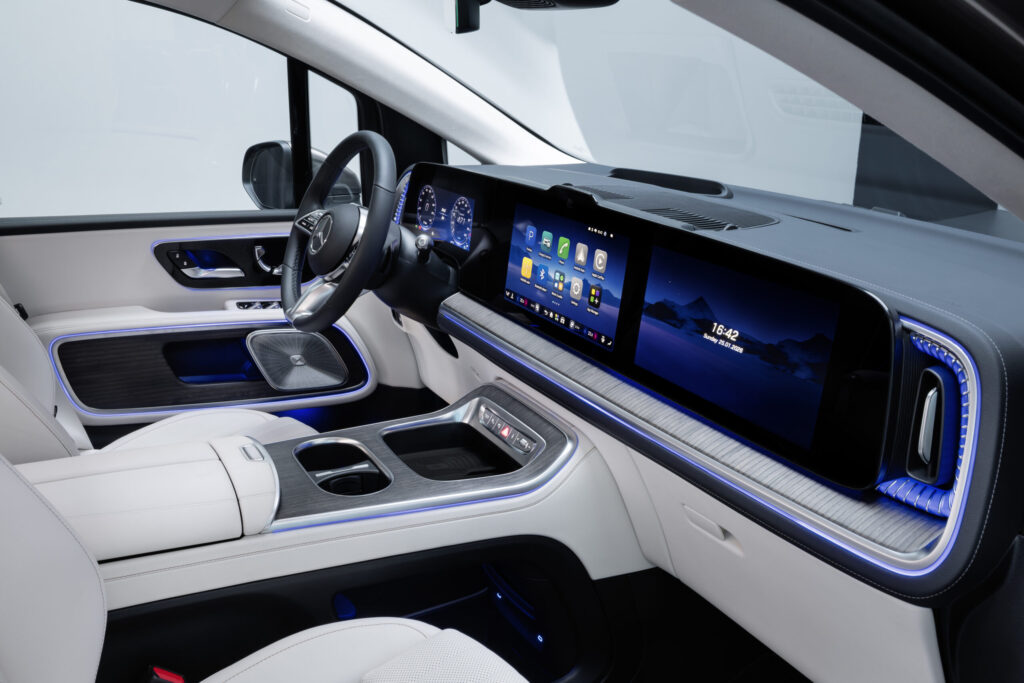 Der neue vollelektrische Mercedes-Benz VLE – Die Angaben sind vorläufig und wurden intern nach Maßgabe der Zertifizierungsmethode „WLTP-Prüfverfahren“ ermittelt. Es liegen bislang weder eine EG-Typgenehmigung noch eine Konformitätsbescheinigung mit