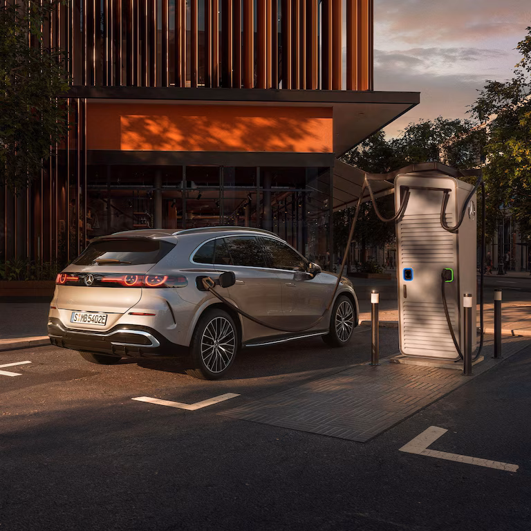 mercedes-benz-glc-x540-bev-landing-page-layered-gallery-04-1700×1700-09-2025